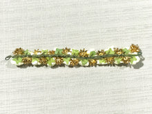 Load image into Gallery viewer, White color Roses and pearls Hair Vine