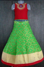Load image into Gallery viewer, Little Kids Green & Red Lehanga Set 3Y Size