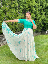 Load image into Gallery viewer, White and green combo shibori Georgette long dress
