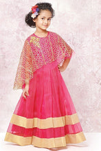 Load image into Gallery viewer, Little Kids Pink Soft Tissue With Gold Cape
