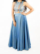 Load image into Gallery viewer, Metalic Blue Blouse and Taffeta Silk Long Skirt
